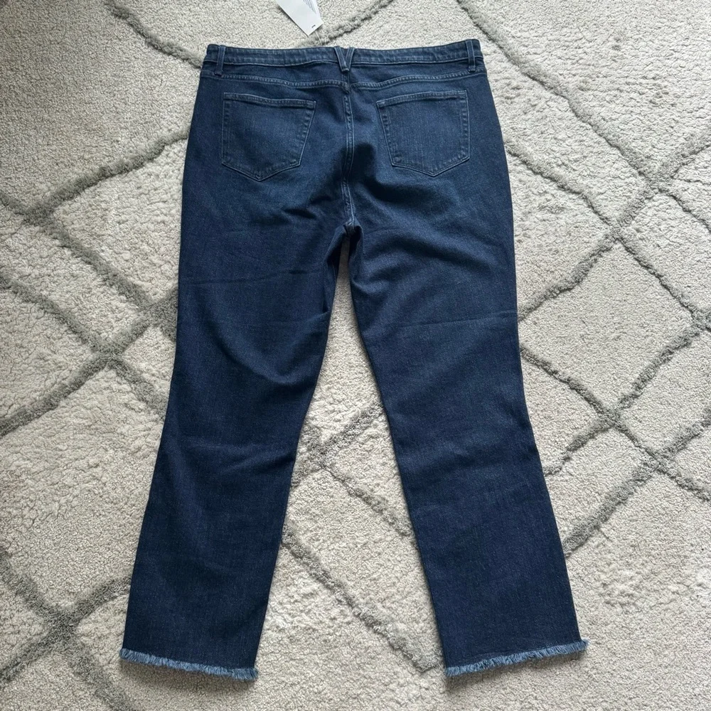🎉 SALE 🎉 NWT Vineyard Vines Straight High Rise Crop Women's Dark Blue Jeans - Picture 9 of 15